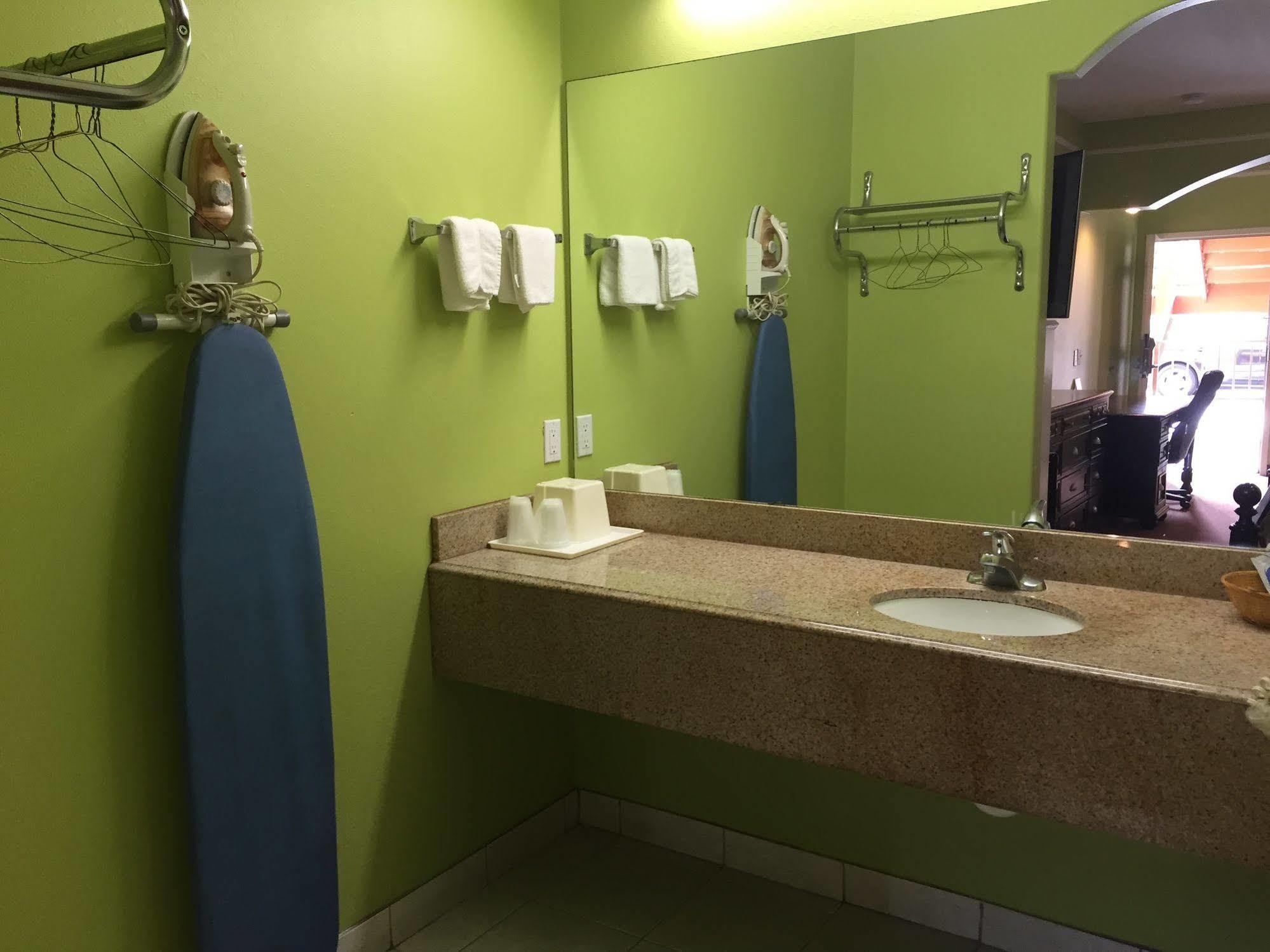 יוסטון Crystal Suites מראה חיצוני תמונה